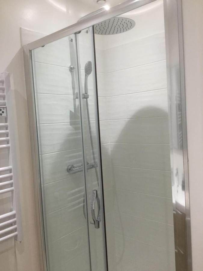 3 Chambres En Lit Double, 6 Personnes, Dans Appartement Entierement Renove, 70 M2 , Wifi,Climatisation, Tres Calme , Tout Equipe,Lit Bebe Κλερμόν Φεράν Εξωτερικό φωτογραφία